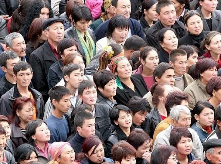 Численность киргизов. Численность населения Кыргызстана. Киргизия население. Бишкек население численность. Населенность Кыргызстана.